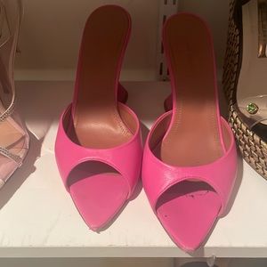 Amina muaddi Caroline pumps